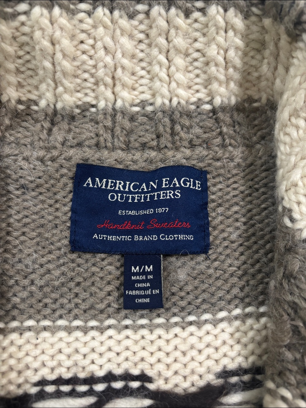 American Eagle Outfitters Wool Alpaca Gray & Cream Patterned Zip-Up Sweater Sz M - Picture 9 of 13